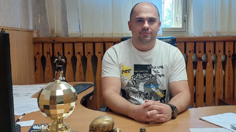 У місті на Дніпропетровщини депутат через суд стягнув моральну шкоду з мера за винесену догану