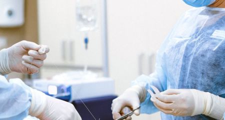 Уламок застряг у горлі: у Дніпрі врятували вагітну жінку, яка постраждала внаслідок ворожої атаки