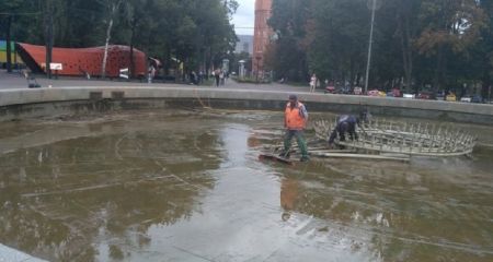 Прибирання вулиць, ремонти і охорона фонтанів: як у ДніпроОВА гальмують улюблені тендери мерії Дніпра