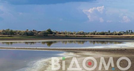 Критическое обмеление: в Каменском река Днепр отошла на 50 метров от берега (ФОТО, ВИДЕО)