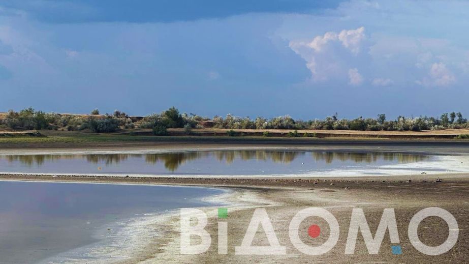 Критическое обмеление: в Каменском река Днепр отошла на 50 метров от берега (ФОТО, ВИДЕО)