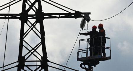 В Днепре на ряде улиц исчез свет: что произошло