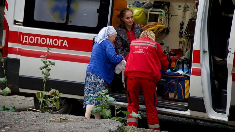 Сильні опіки і поранення: у Дніпрі збільшилася кількість постраждалих від ракетного удару (ФОТО)