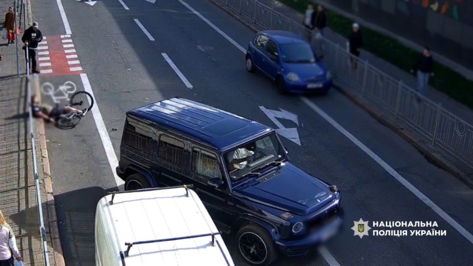 Водій джипа з дніпровськими номерами жорстоко побив велосипедиста в Києві (ФОТО, ВІДЕО)