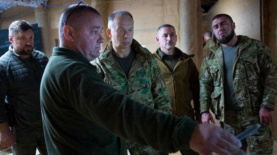 Сирський побував на позиціях ЗСУ на кордоні з Дніпропетровщиною
