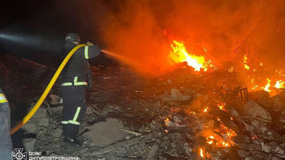 Внаслідок повторного удару по Синельниковщині загинув рятувальник (ФОТО)