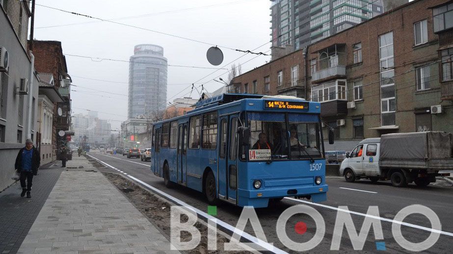 У Дніпрі 31 жовтня діють зміни у русі трамваїв і тролейбусів: подробиці