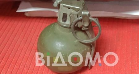 Взрыв на улице Ивана Нечуя-Левицкого: в Днепре мужчина бросил гранату (ФОТО)