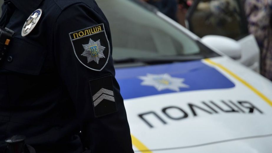 У Кривому Розі п'яний водій возив в автівці мачете