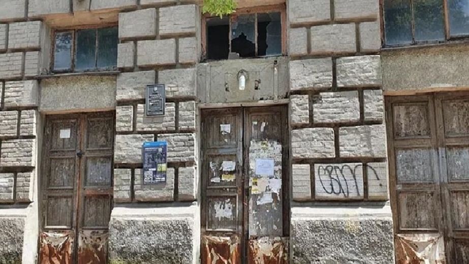 Чергова втрата архітектури Дніпра: обвалився дах будівлі Англійського клубу (ВІДЕО)