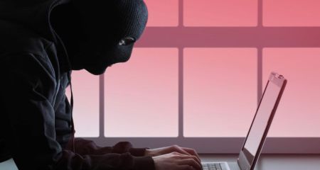 В Днепре предупреждают о новой волне мошенничества: фейковые "социальные выплаты" выманивают данные и средства