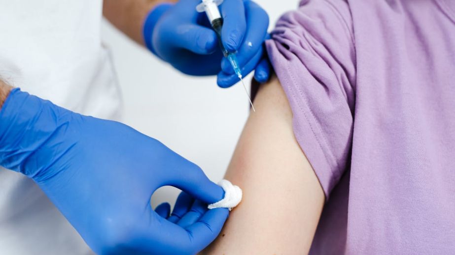 Минздрав вводит новые обязательные прививки: что нужно знать жителям Днепропетровщины