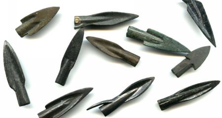 Житель Кривого Рога в фитингах для труб пытался за границу отправить скифские артефакты