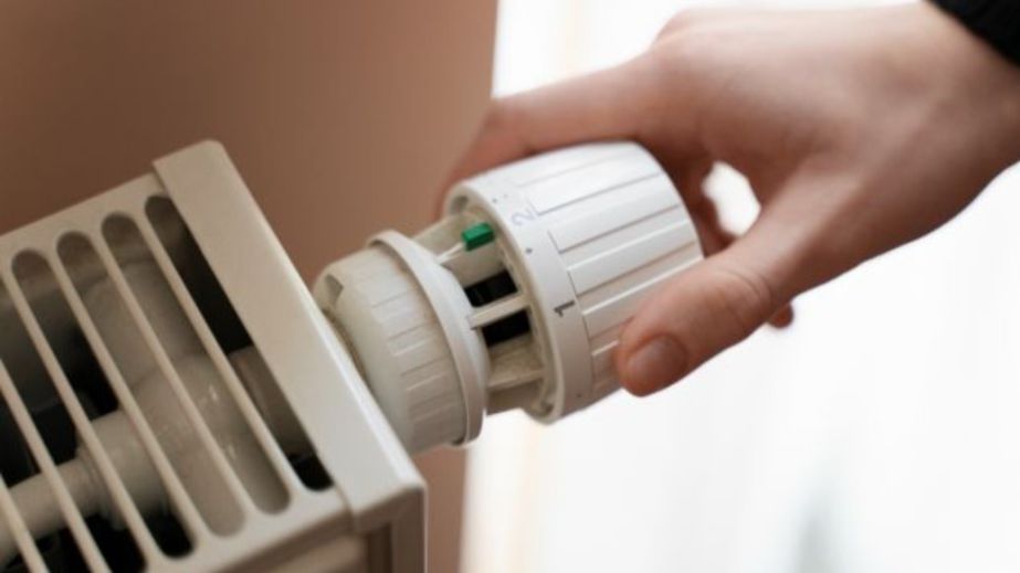 В Днепре три жилмассива остались без отопления: что известно