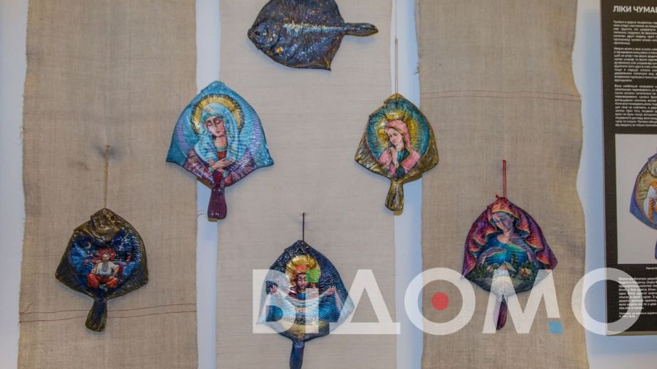 Икона на рыбе: открылась уникальная выставка в историческом музее Днепра (ФОТО)