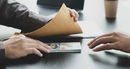 В Днепропетровской области в этом году сообщено более 300 подозрений за коррупционные преступления