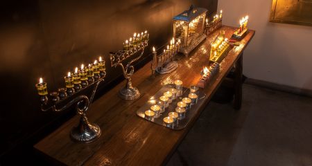 О Хануке, антисемитизме, ботофермах и опасных трещинах в украинском обществе