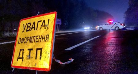 На Дніпровському шосе автівка насмерть збила жінку