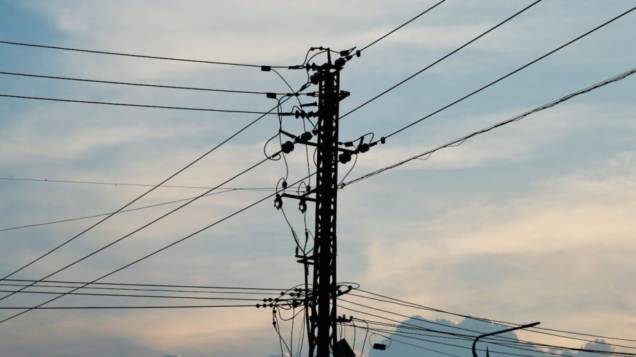 На Дніпропетровщині через нічну атаку без світла залишилися 100 тисяч родин