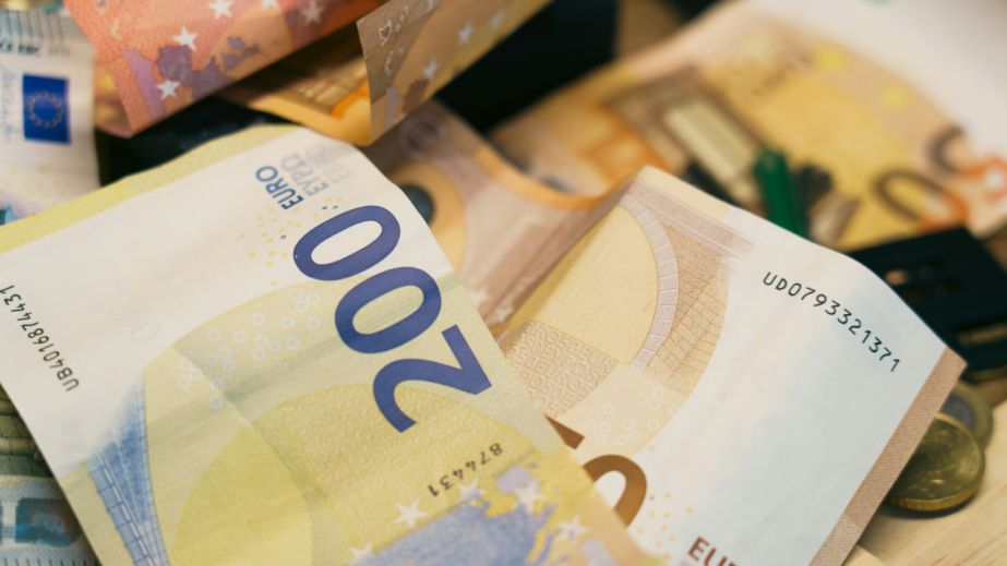 Евро по 50,72: НБУ установил новый исторический максимум на 21 января