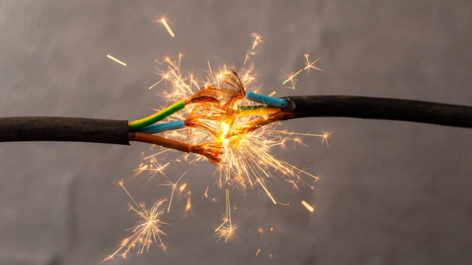 Смертельный несчастный случай на "АрселорМиттал Кривой Рог" погиб электромонтер