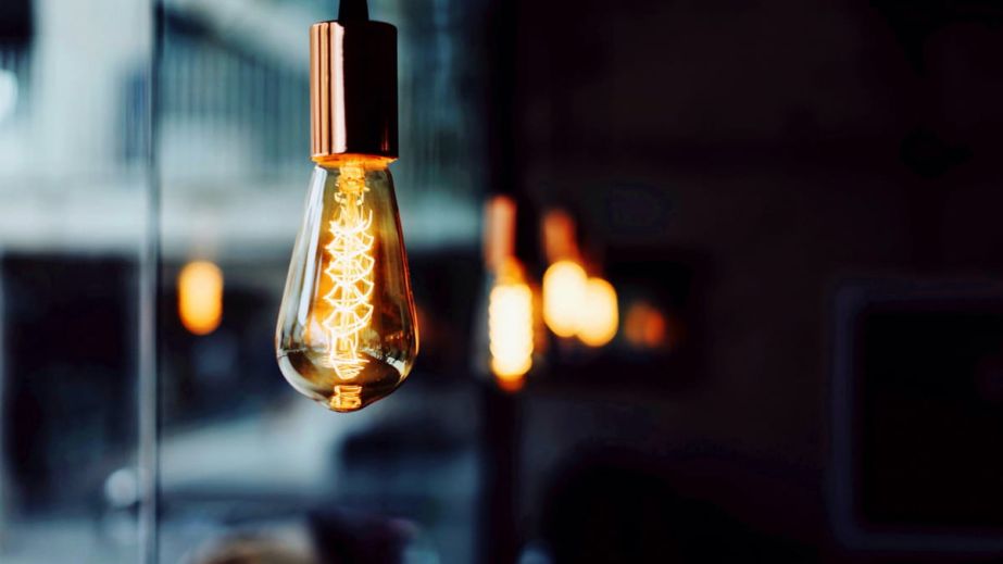 В Днепре и области с 3 февраля действуют новые правила отключения света: что изменилось (ФОТО)