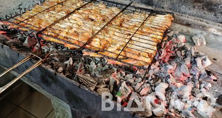 Залишаться ті, хто з...