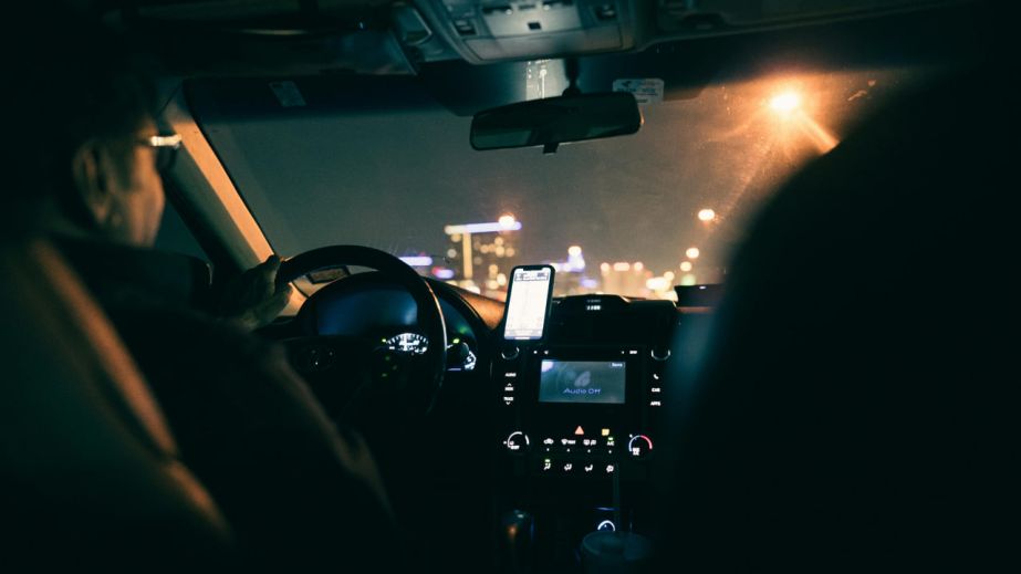 На Днепропетровщине такси с завтрашнего дня 7 февраля будет работать круглосуточно в двух городах