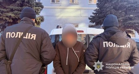 В Самаровском районе задержали группу нападавших, ограбивших военнослужащего