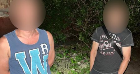 В Днепре патрульные поймали воров чугунных батарей