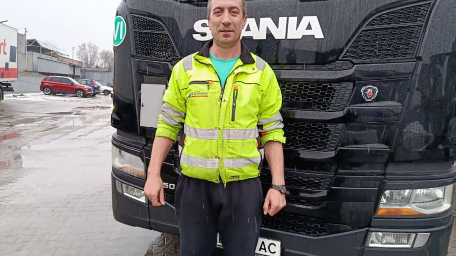 З Дніпра в Азербайджан суходолом: як змінилося життя українських далекобійників