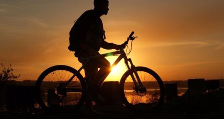 У Царичанці чоловікові, який під час сварки зі знайомим сів на його велосипед та поїхав геть, загрожує до 10 років тюрми