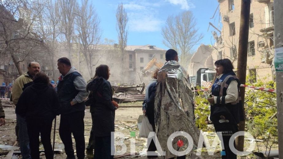 Стало известно о состоянии раненых, которых спасают в больнице после атаки на Днепр 25 апреля