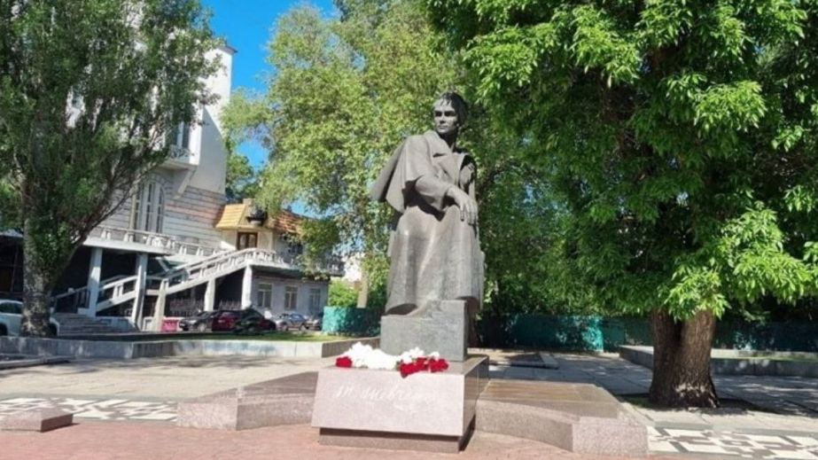 Сьогодні 165 років як був виконаний заповіт Шевченка: у Дніпрі відбулися урочистості (ФОТО)