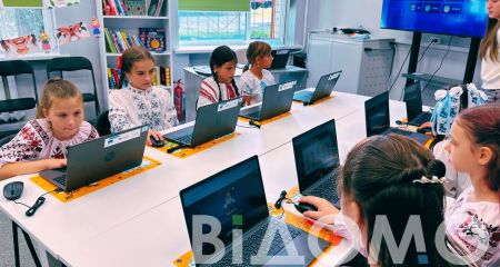 Образование под прицелом войны: почему цифровые образовательные центры становятся жизненно важными для детей Днепропетровщины (ФОТО, ВИДЕО)
