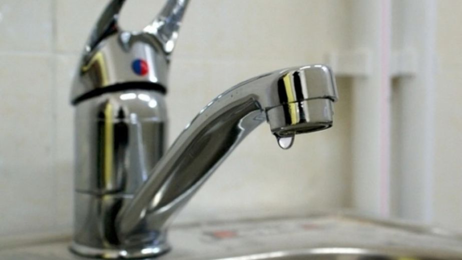 Стало известно, где в Днепре будут отключать воду за долги в течение недели