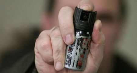 На Дніпропетровщині компанія чоловіків напала на поліцейських