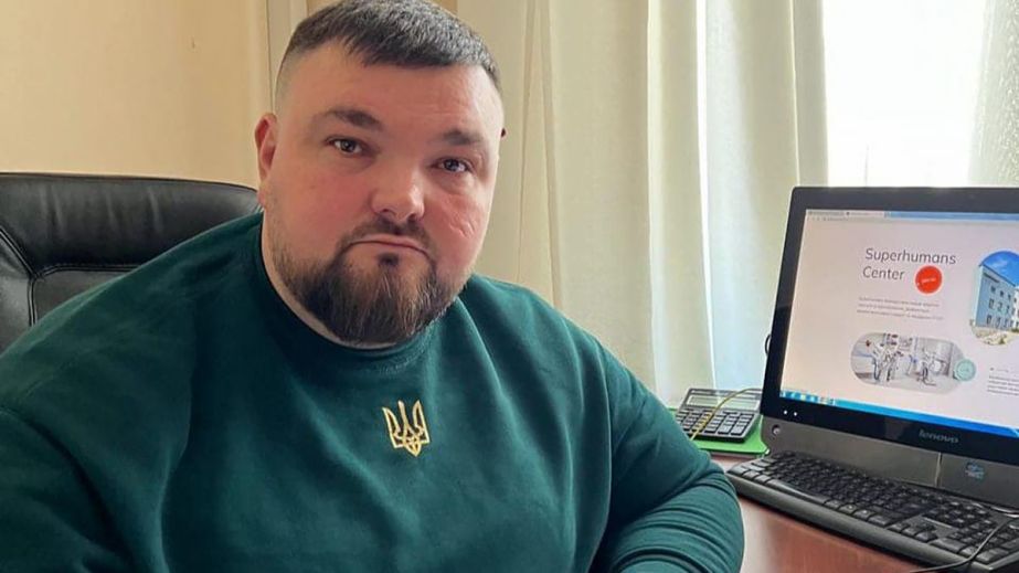 Бывшему шоумену с Днепропетровщины объявили подозрение за взятку в размере более 3 млн гривен