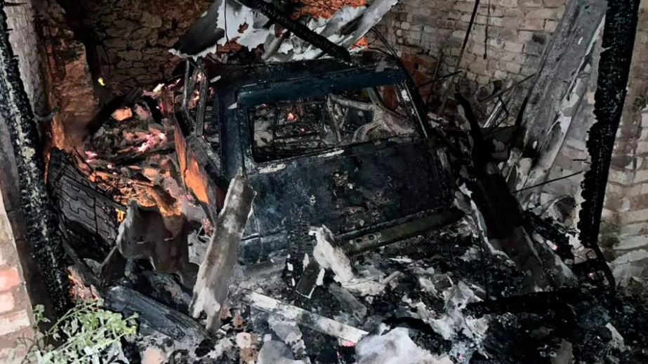 У Криворізькому районі вогонь знищив автомобіль