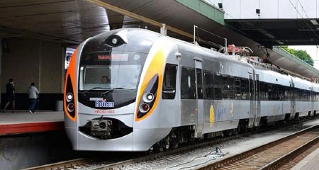 Поїзди з Дніпра до Києва увійшли в трійку найпопулярніших з початку року