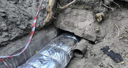Жители одного из жилмассивов Днепра жалуются на странный ремонт теплотрасс