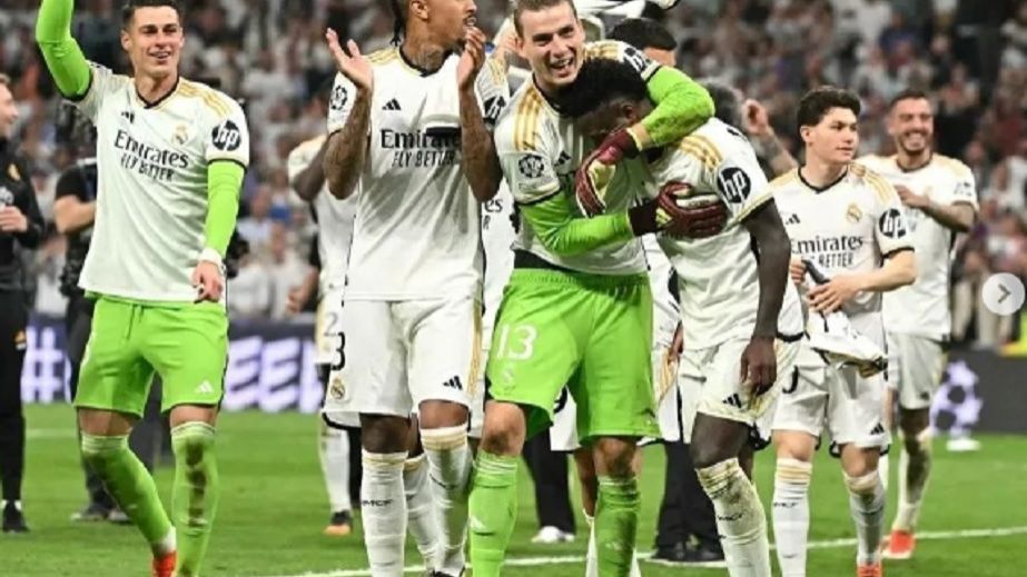 Эксголкипер "Днепра" Лунин отреагировал на выход "Реала" в финал Лиги чемпионов эмоциональным постом в соцсетях