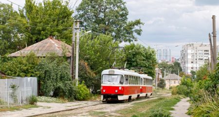 Як курсуватиме громадський транспорт у Дніпрі 6 серпня