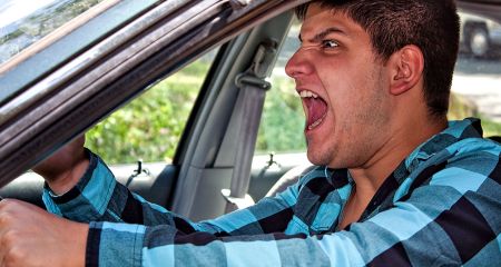 За неделю в Днепре парковочная инспекция эвакуировала авто более 80 автохамов (ФОТО)