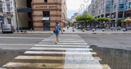 В центре Днепра струятся сточные воды (ФОТО)