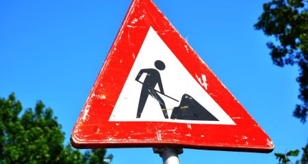 На двух улицах в центре Днепра почти на месяц сузят тротуары: причина