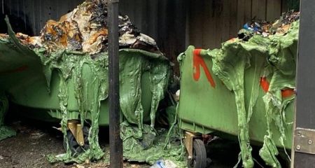 У Дніпрі підпалили сміттєві баки, які стоять біля газопроводу