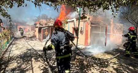 У Кривому Розі горів будинок: врятували чоловіка