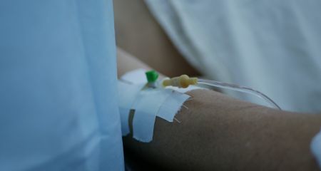 "Хочу внука, похожего на сына": в Днепре родители умирающего защитника просят взять его биоматериал