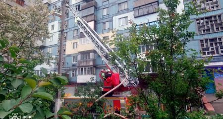 В Днепре горела квартира в девятиэтажке, погиб мужчина